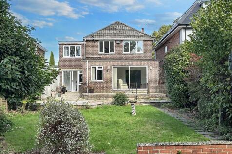 Wimborne 4 bed detached house for sale