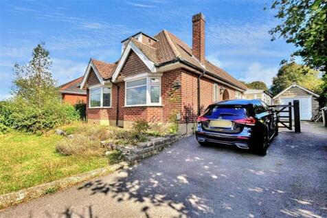 Bournemouth 2 bed detached bungalow for sale