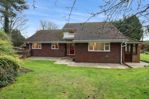 4 bedroom bungalow for sale
