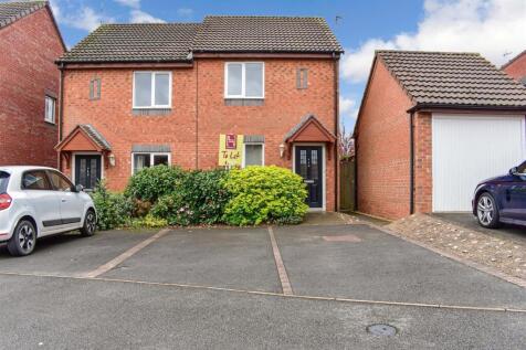 Kingfishers Reach, Leamington Spa 2 bed semi