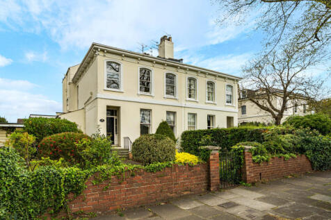 Sydenham Road North, Cheltenham... 1 bed house for sale