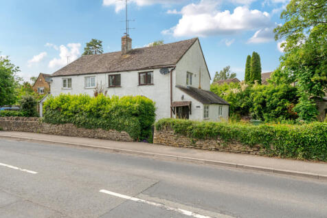 Gloucester Road, Andoversford... 3 bed semi