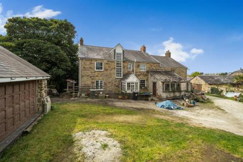 Newquay TR8 4 bed detached house for sale
