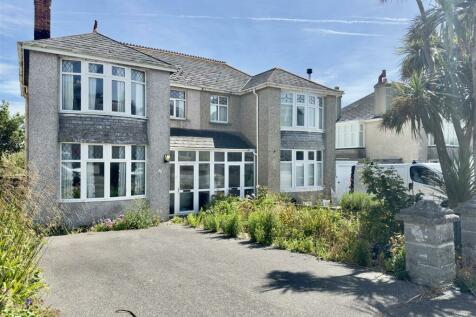 Edgcumbe Gardens, Newquay TR7 3 bed semi