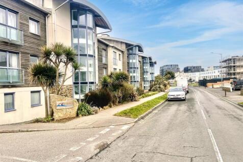Pentire Avenue, Newquay TR7 3 bed apartment for sale