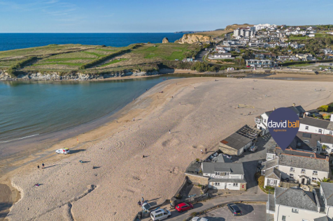 Porth Bean Road, Newquay TR7 2 bed cottage for sale