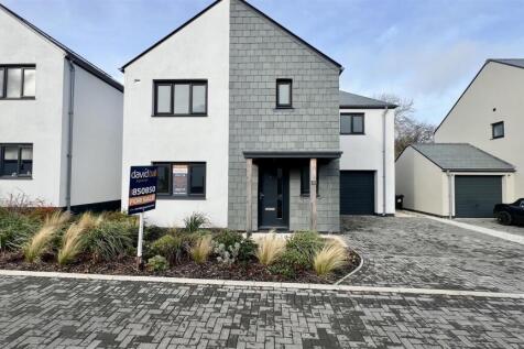 The Grange, Truro TR4 4 bed detached house for sale