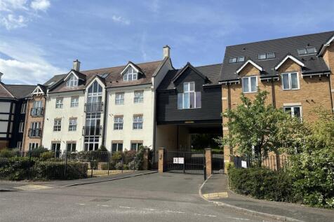 Flat 74, Hermitage Court, Honeywell... 1 bed flat for sale