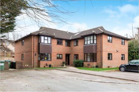 Lawrence Dale Court, Basingstoke 2 bed apartment for sale