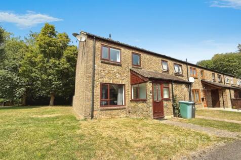 Boyce Close, Basingstoke, Hampshire 3 bed end of terrace house for sale