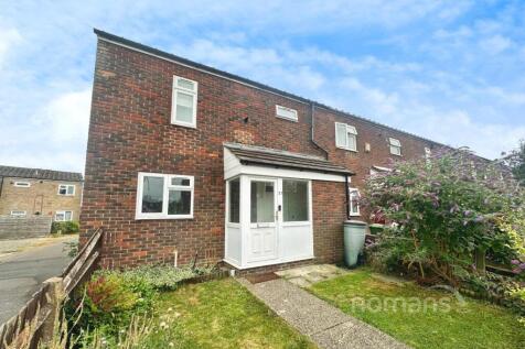 Dominica Close, Basingstoke, Hampshire 3 bed end of terrace house for sale