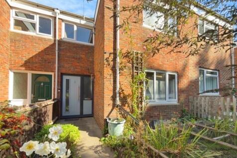 Wordsworth Close, Basingstoke, Hampshire 3 bed terraced house for sale