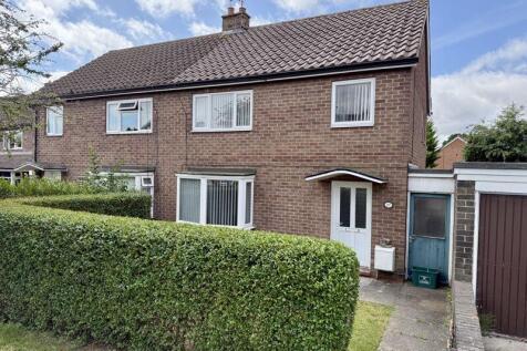 3 bedroom semi-detached house for sale