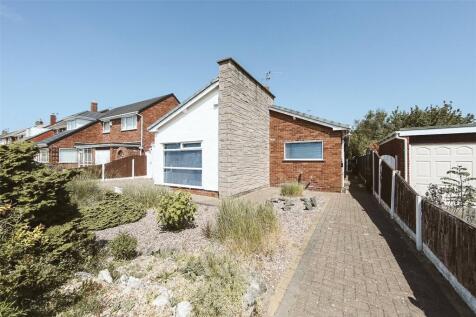 Longcliffe Drive, Southport... 2 bed bungalow for sale