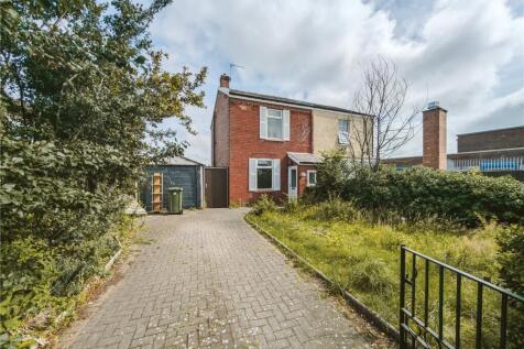 Grantham Road, Southport, Merseyside... 2 bed semi
