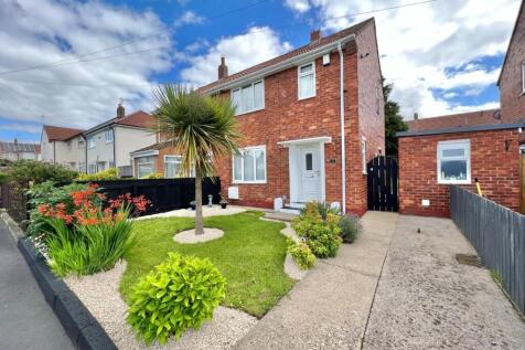 2 bedroom semi-detached house for sale