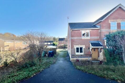 2 bedroom semi-detached house for sale