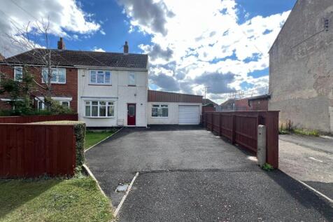 2 bedroom semi-detached house for sale