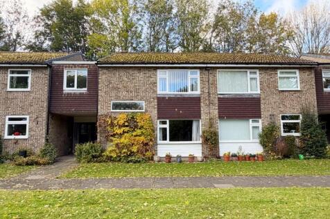 The Willows, Sedgefield... 2 bed flat for sale