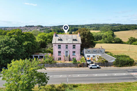 8 bedroom detached house for sale