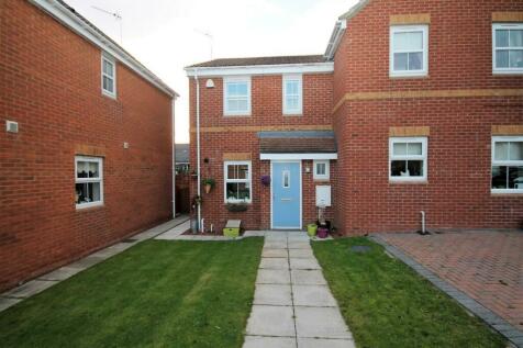 2 bedroom semi-detached house for sale