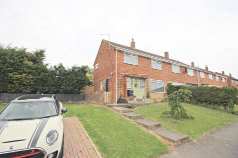 Findon Avenue, Witton Gilbert, Durham 3 bed semi