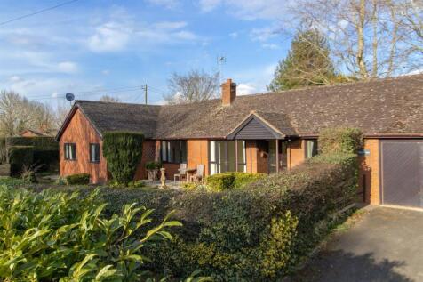 3 bedroom detached bungalow for sale