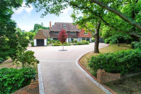 6 bedroom detached house for sale