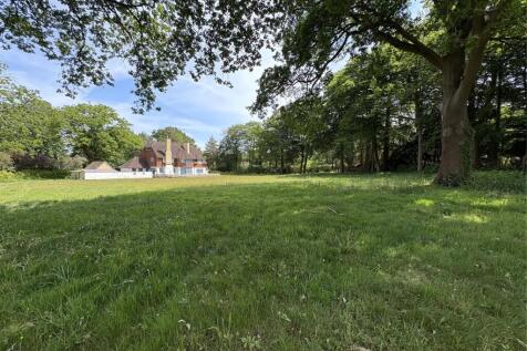 East Road, St George's Hill... 6 bed detached house for sale