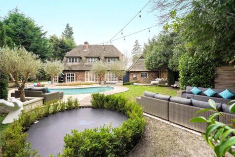 South Ridge, St George's Hill, KT13 4 bed detached house for sale