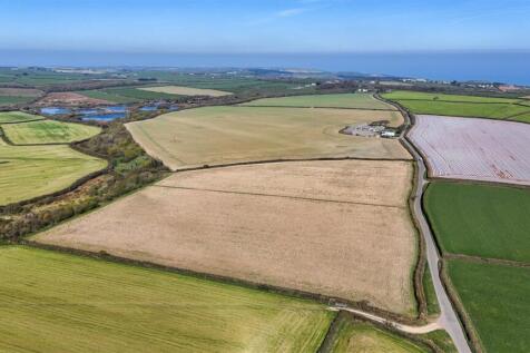 Higher Clovelly, Bideford 4 bed property with land for sale