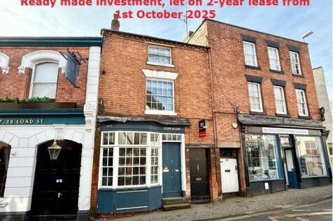 Terraced house for sale