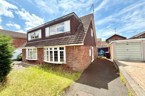 2 bedroom semi-detached house for sale