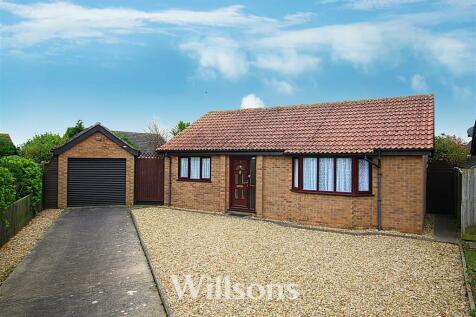 2 bedroom detached bungalow for sale