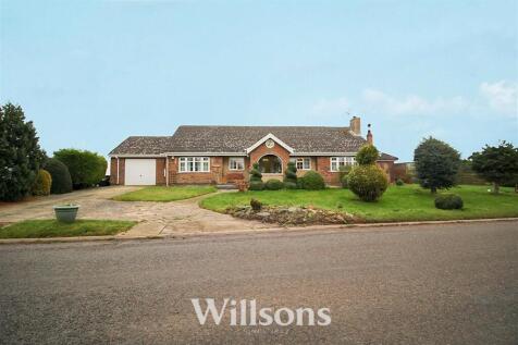 4 bedroom detached bungalow for sale