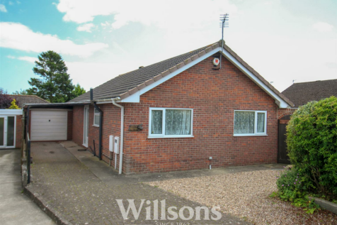 2 bedroom detached bungalow for sale