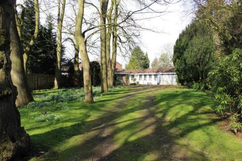 4 bedroom detached bungalow for sale