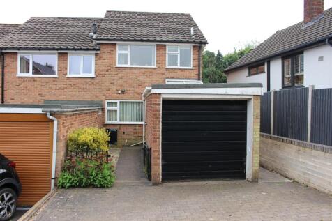 2 bedroom town house for sale