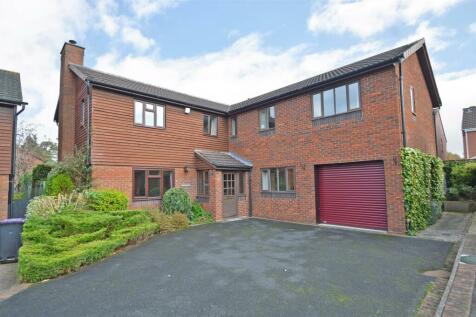 5 bedroom detached house for sale