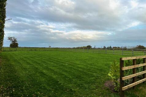 Building Plot w/ Full Planning... 4 bed property with land for sale