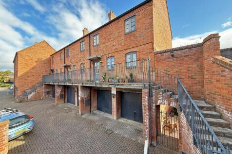 Benbow Quay, Shrewsbury 2 bed townhouse for sale