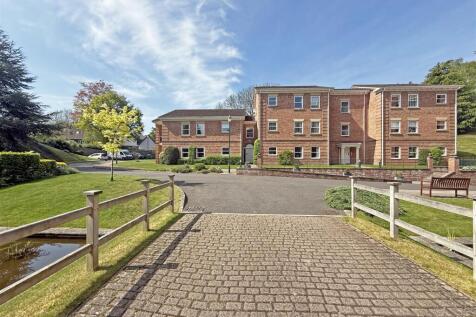 Sandringham Court, Shrewsbury 2 bed apartment for sale