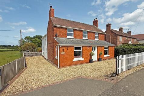 Holyhead Road, Bicton, Shrewsbury 4 bed detached house for sale