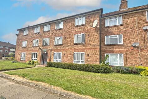 Beaufort Road, Richmond, TW10 2 bed ground floor flat for sale