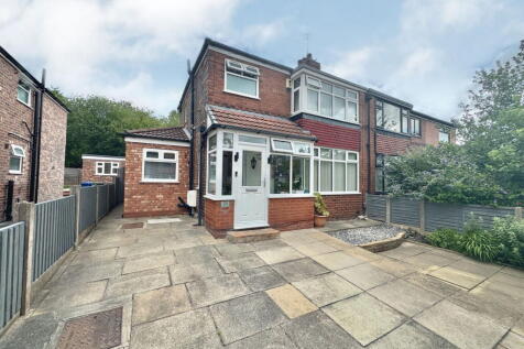 3 bedroom semi-detached house for sale