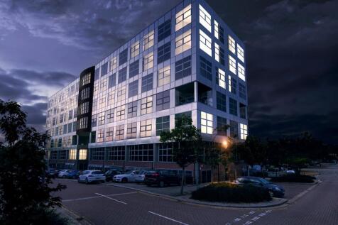 329 Silbury Boulevard, Milton Keynes... 3 bed apartment for sale