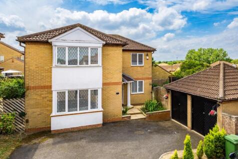 Eddington Court, Emerson Valley... 4 bed detached house for sale