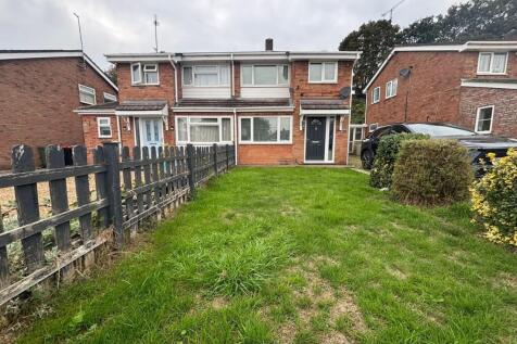 Bettina Grove, Bletchley, Milton... 3 bed semi