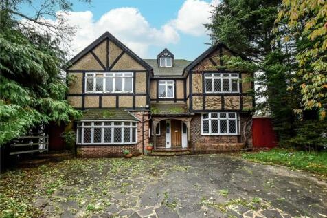 6 bedroom detached house for sale