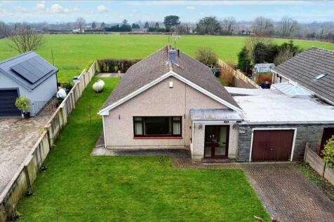 Sirmione, Lawrenny Road, Cresselly... 3 bed detached bungalow for sale